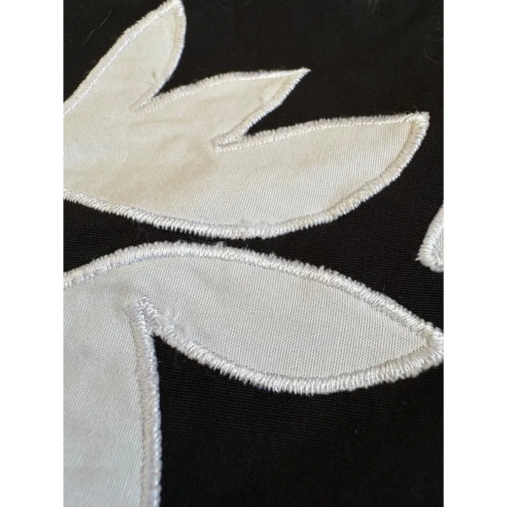 Liz Claiborne Petite Black White Floral Embroidered Applique Mini Skirt 4P‎